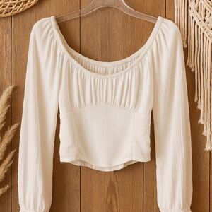 Hollister *Boho* Beachy *Cottagecore cropped peasant top w/smocked backing Sz M